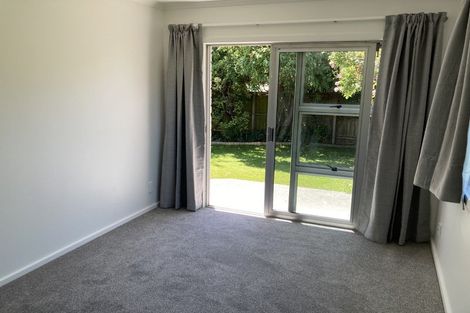 Photo of property in 4a Armstrong Avenue, Saint Martins, Christchurch, 8022