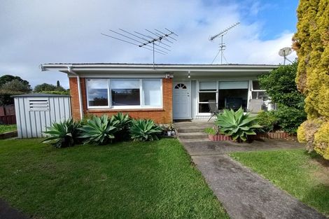 Photo of property in 2/4 Raphoe Place, Ellerslie, Auckland, 1051