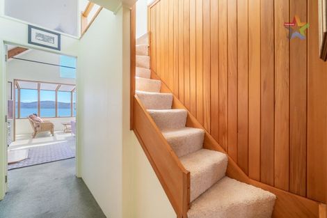 Photo of property in 39 Nikau Road, Point Howard, Lower Hutt, 5013