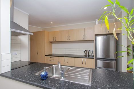 Photo of property in 58 Bay Street, Red Beach, 0932