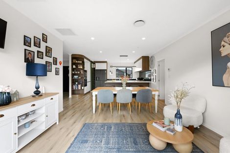 Photo of property in 15 Kereruu Street, Cambridge, 3434