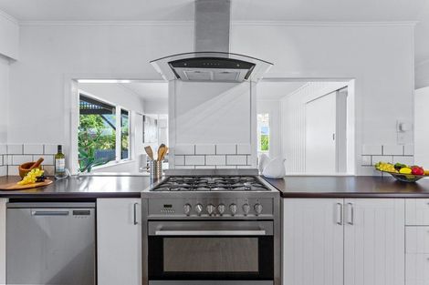 Photo of property in 1886 State Highway 1, Kaiwaka, 0573