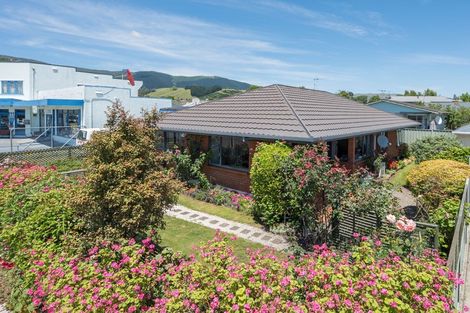 Photo of property in 2 Maitland Avenue, Stoke, Nelson, 7011