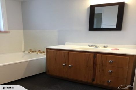 Photo of property in 83 Clyde Crescent, Roslyn, Palmerston North, 4414