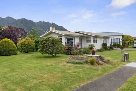 Photo of property in 19 Churchill Avenue, Te Aroha, 3320