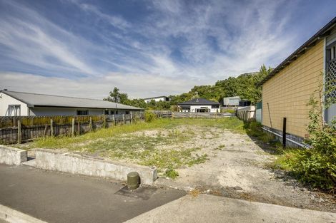 Photo of property in 14 Chaucer Road, Hospital Hill, Napier, 4110