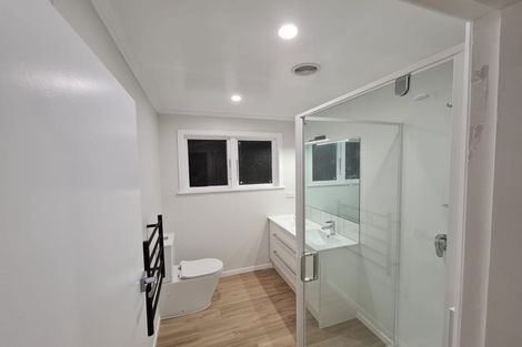 Photo of property in 11 Kiriwai Road, Paremata, Porirua, 5024