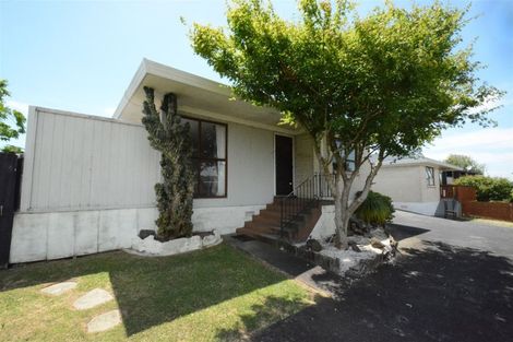 Photo of property in 1/3 Anna Watson Road, Half Moon Bay, Auckland, 2012