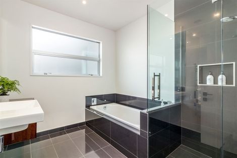 Photo of property in 212 Matsons Avenue, Papanui, Christchurch, 8053