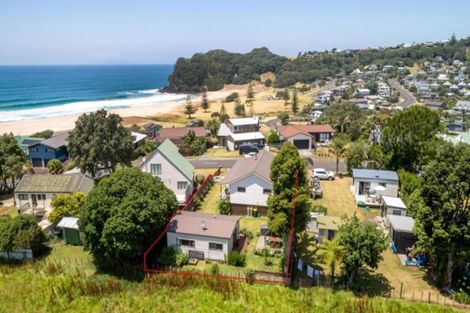 Photo of property in 144 Bambury Place, Onemana, Whangamata, 3691