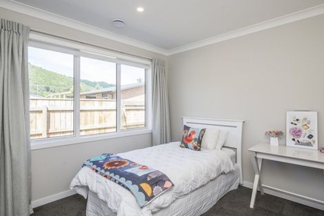 Photo of property in 3 Saint Vincent Way, Waikanae, 5036