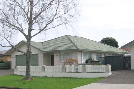 Photo of property in 26 Ngahere Street, Otumoetai, Tauranga, 3110
