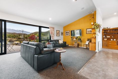 Photo of property in 115 Lowburn Valley Road, Lowburn, Cromwell, 9384