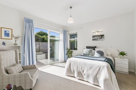 Photo of property in 18 Mandalay Terrace, Khandallah, Wellington, 6035