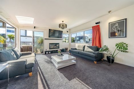 Photo of property in 3 Mo Street, Camborne, Porirua, 5026