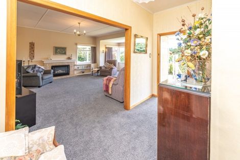 Photo of property in 17 Tulloch Street, Saint Johns Hill, Whanganui, 4500