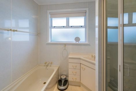 Photo of property in 628/628a Queen Street East, Levin, 5510