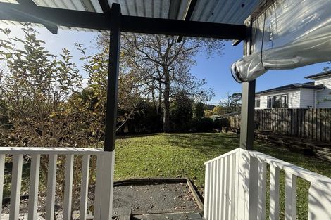 Photo of property in 34 Levesque Street, Birkdale, Auckland, 0626