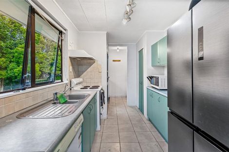 Photo of property in 6 Crosby Road, West Harbour, Auckland, 0618