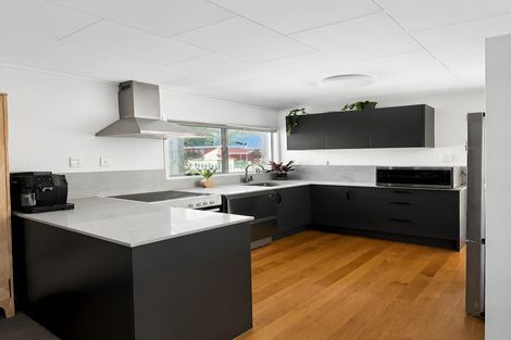 Photo of property in 2/56 Waipani Road, Te Atatu Peninsula, Auckland, 0610