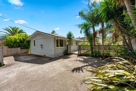 Photo of property in 1/91 Selwyn Crescent, Forrest Hill, Auckland, 0620