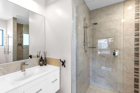 Photo of property in 17 Story Street, Foxton Beach, Foxton, 4815