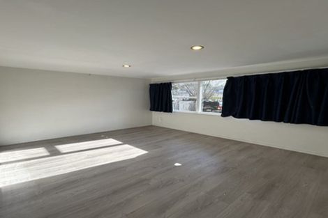 Photo of property in 30c Pinedale Place, Henderson, Auckland, 0610