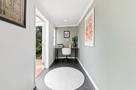 Photo of property in 18 David Street, Westown, New Plymouth, 4310