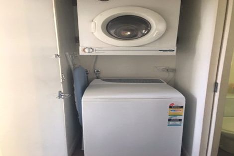 Photo of property in 369 Triangle Road, Henderson, Auckland, 0610