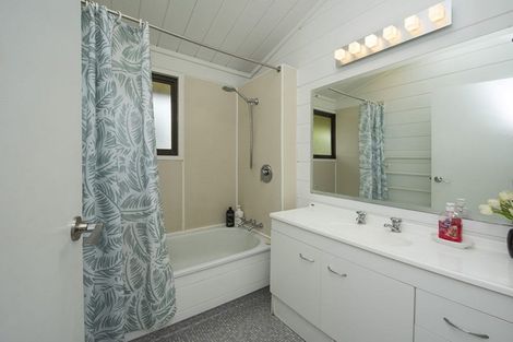 Photo of property in 5 Tuara Place, Rotorua, 3010