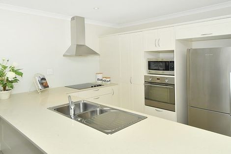 Photo of property in 98b/30 Ambassador Glade, Orewa, 0931