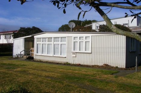 Photo of property in 4 Reeve Street, Foxton, 4814