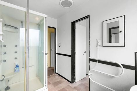 Photo of property in 1/136 Wainoni Road, Avondale, Christchurch, 8061