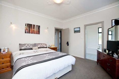 Photo of property in 105 Doon Street, Waverley, Dunedin, 9013