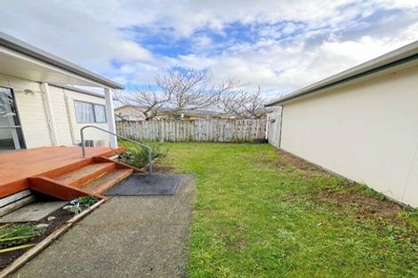 Photo of property in 21 Pukeko Street, Paraparaumu, 5032