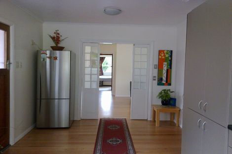 Photo of property in 124 Parkvale Road, Karori, Wellington, 6012