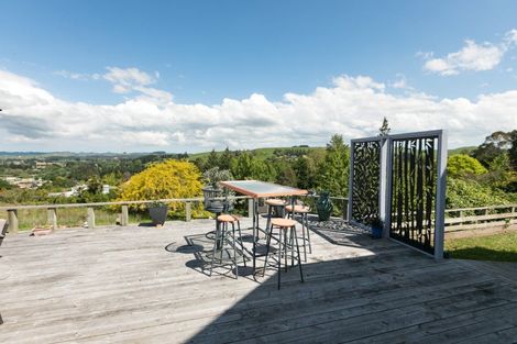 Photo of property in 33 Abbotsford Road, Waipawa, 4210