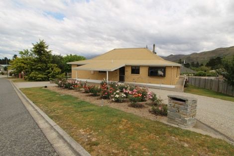 Photo of property in 73 Newcastle Street, Clyde, 9330