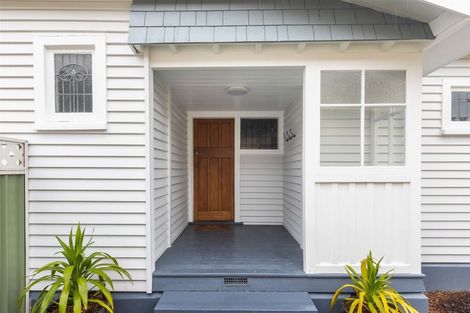 Photo of property in 82 Olliviers Road, Phillipstown, Christchurch, 8011