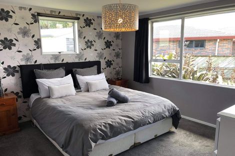 Photo of property in 6 Melland Place, Te Anau, 9600