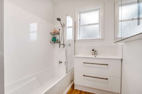 Photo of property in 8 Bampton Street, Dallington, Christchurch, 8061