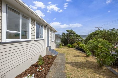 Photo of property in 18 Gear Terrace, Ranui, Porirua, 5024