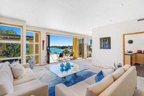 Photo of property in 33 Takutai Avenue, Half Moon Bay, Auckland, 2012