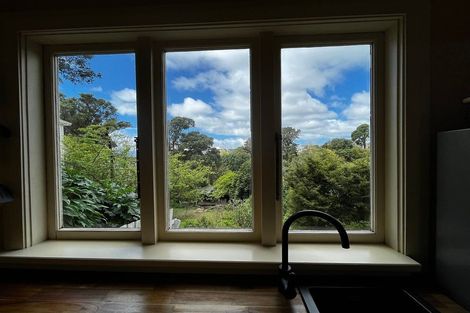 Photo of property in 35 Glenbervie Terrace, Thorndon, Wellington, 6011