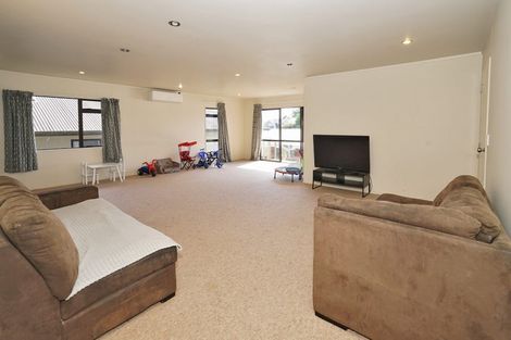 Photo of property in 84b Hillcrest Road, Hillcrest, Hamilton, 3216