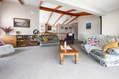 Photo of property in 25 Fairway Drive, Kerikeri, 0230