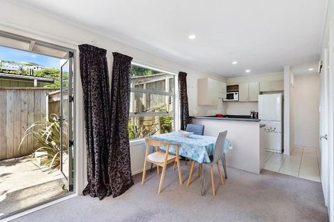 Photo of property in 1a Cecil Road, Tawa, Wellington, 5028