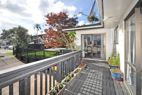 Photo of property in 4 Wesleydale Place, Papakura, 2110