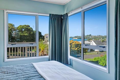Photo of property in 1 Hinemoa Place, Snells Beach, 0920