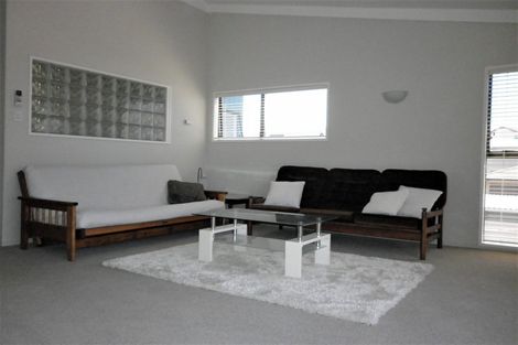Photo of property in 3/375 Oceanbeach Road, Mount Maunganui, 3116